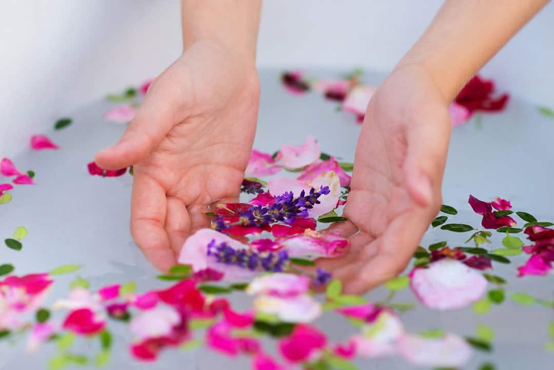 7 Powerful Reasons Why You Need A Spiritual Bath